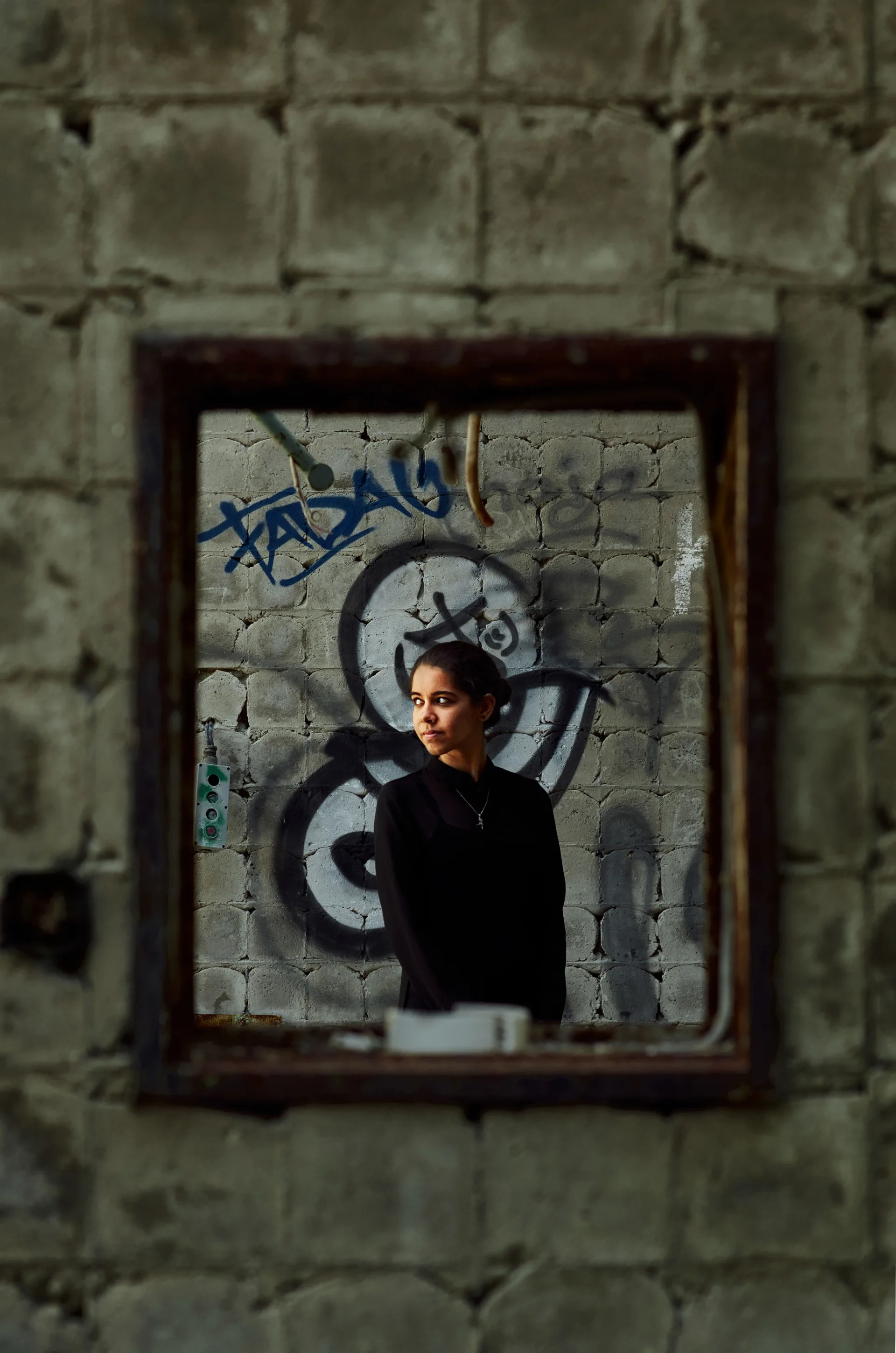 Bits of Berlin image sequence, row 1, frame 2