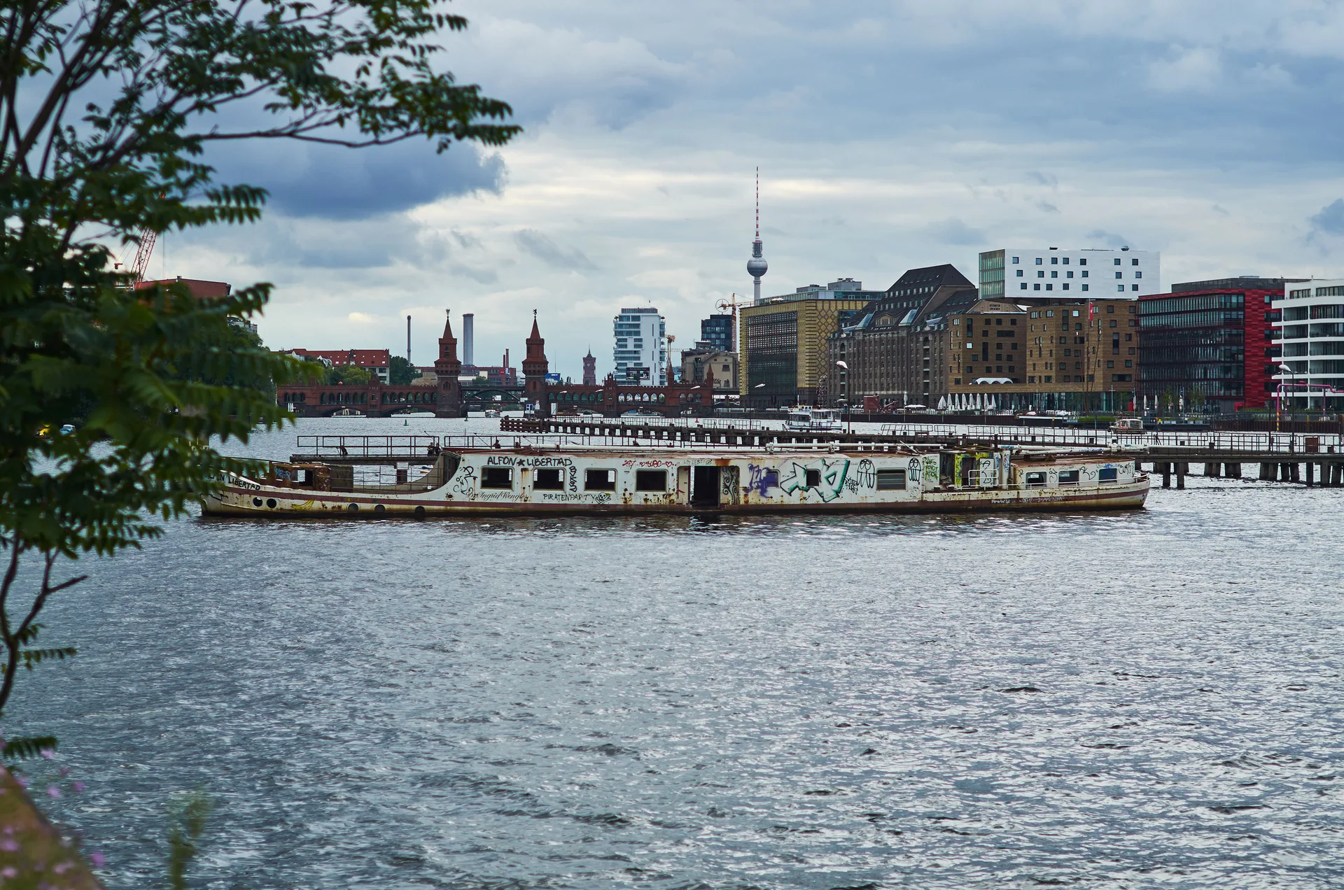 Bits of Berlin image sequence, row 1, frame 1