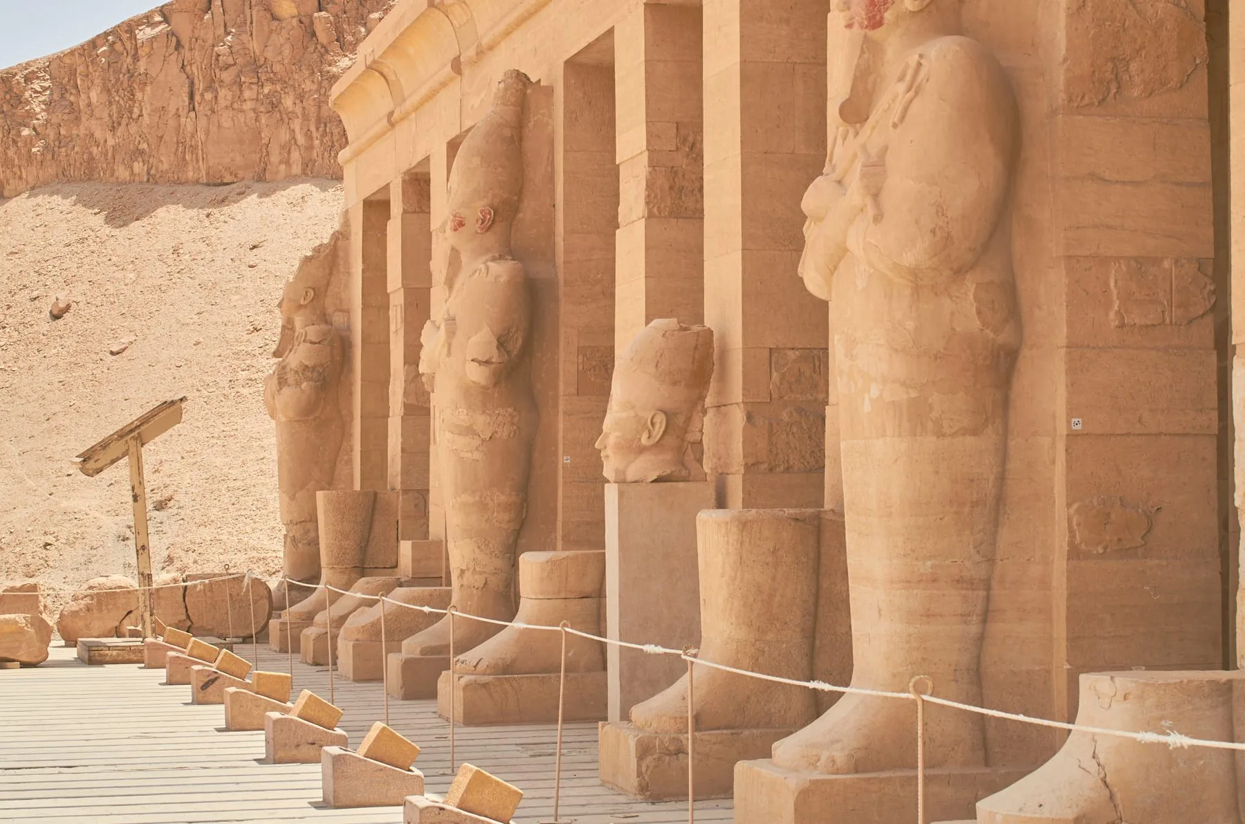 Luxor & Aswan supporting sequence, frame 4