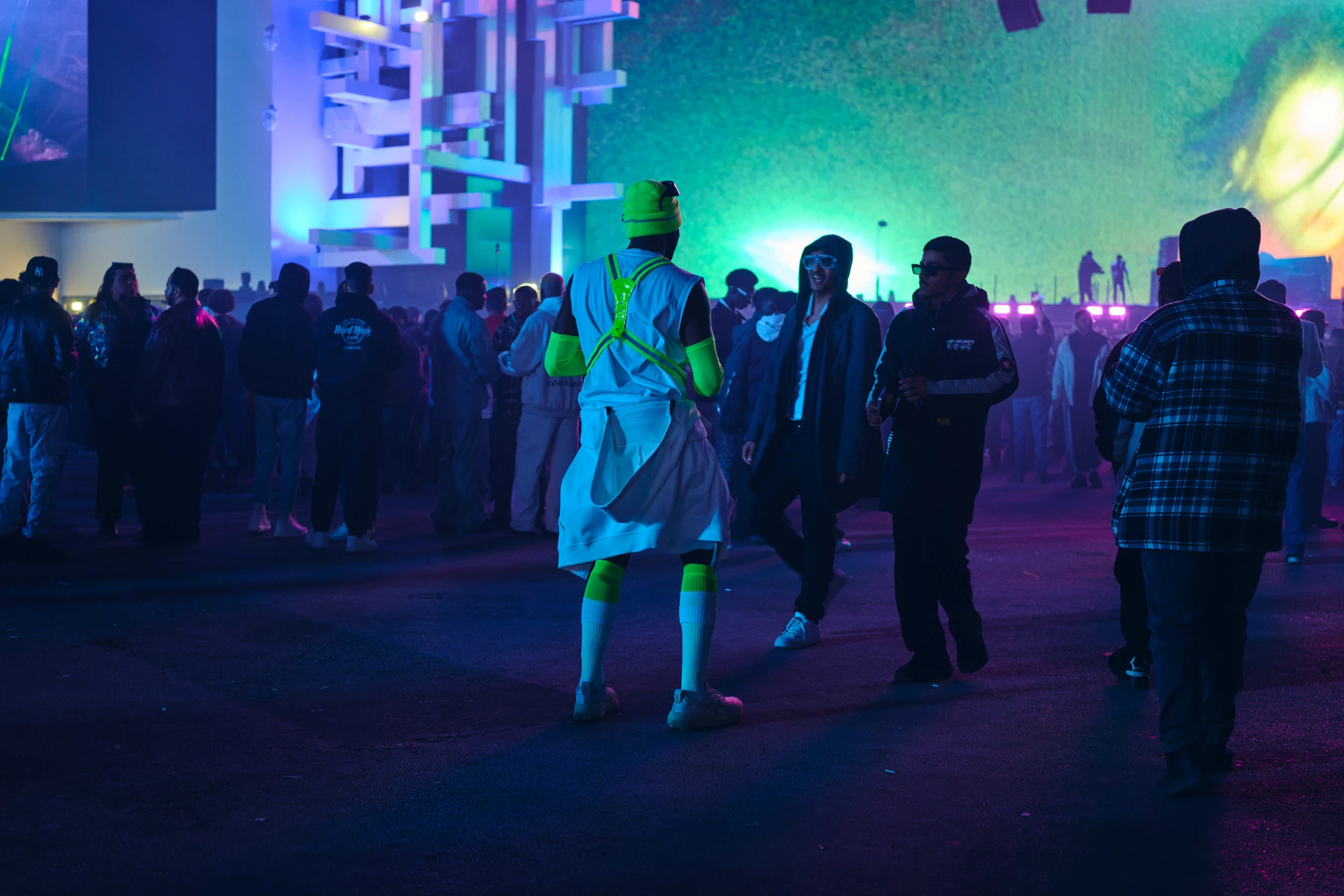 Chromatic Crowd, image 6