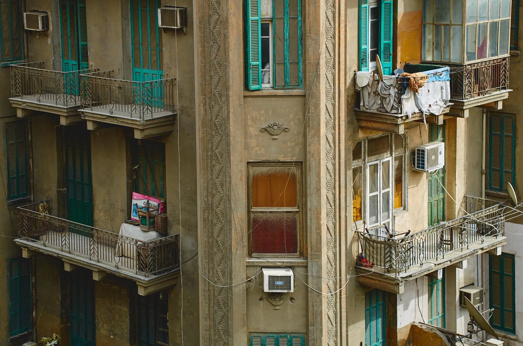 Went Looking supporting sequence, frame 3